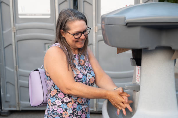 Best Porta potty rental near me  in Burns, TN
